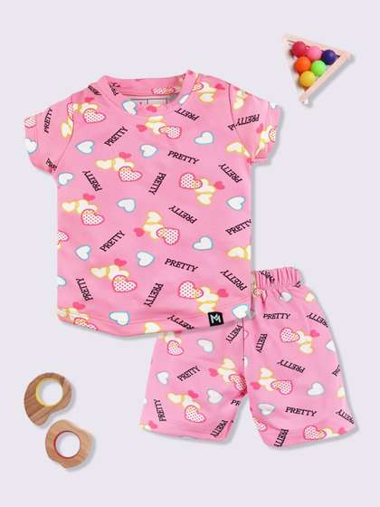 YK X Minute Mirth Infant
                    Girls Typography Printed T-Shirt with Shorts