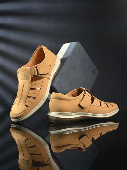 Vellinto Revix Ethnic
                    Roman Men Fisherman Casual Sandals