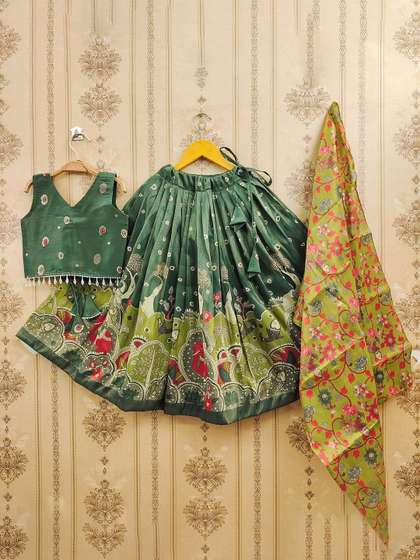 BAESD Girls Printed
                    Ready to Wear Lehenga & Blouse With Dupatta