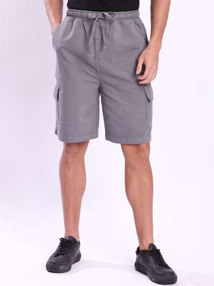 Bene Kleed Men Baggy
                        Mid-Rise Cotton Cargo Shorts