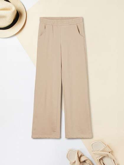 max Girls Mid-Rise
                    Regular Fit Parallel Trousers