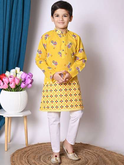 AHLAN APPARELS Boys
                      Ethnic Motifs Printed Kurta with Pyjama