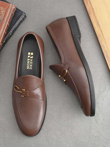 HERE&NOW Men
                        Buckle Formal Loafers