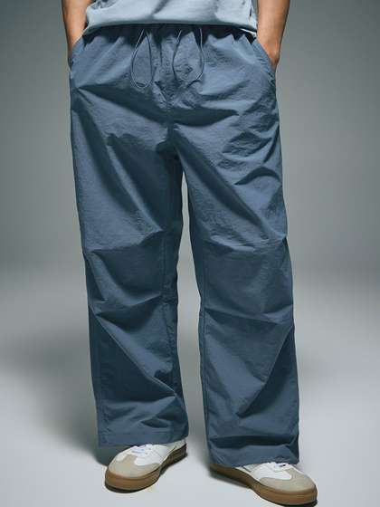 Flying Machine Men
                        Loose Fit Mid-Rise Trousers