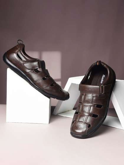 Bata Men Textured
                      Fisherman Sandals