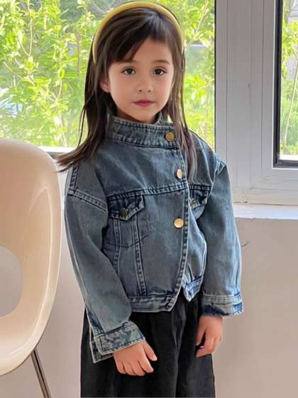 FOREVER FRIDAY Girls
                    Denim Jacket