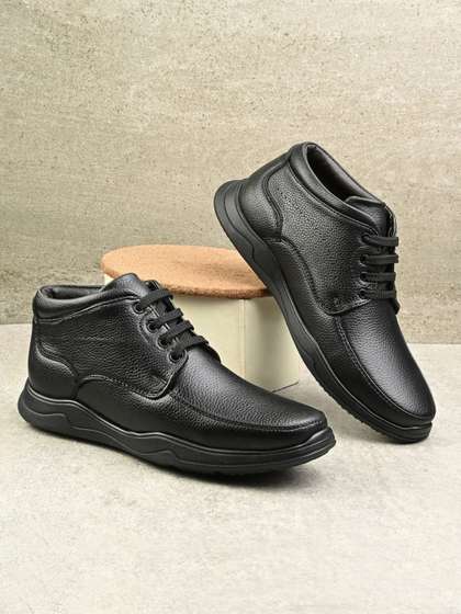 The Roadster
                          Lifestyle Co Men Leather Round Toe Lightweight
                          Lace-Ups Derbys