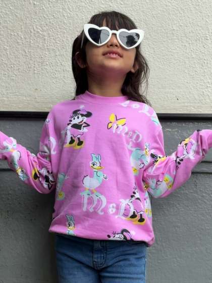 Nap Chief Girls Disney
                    Minnie and Daisy Printed Round Neck Cotton
                    Sweatshirt