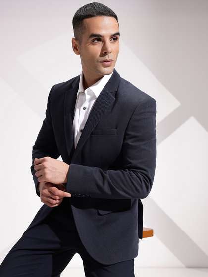 INVICTUS Slim Fit
                        Textured Notched Lapel Collar Single-Breasted
                        Formal Blazer