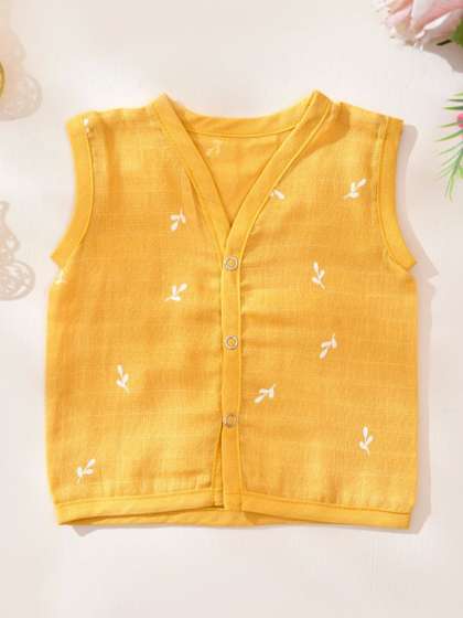 Little Dreams Grow with
                    Style Infants Pack Of 2 Printed V-Neck Jhabla