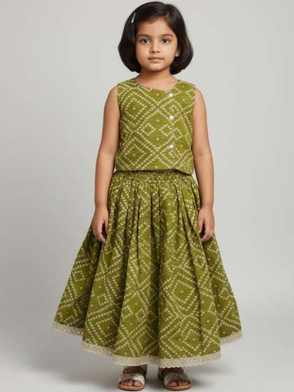 Biglilpeople Girls
                        Printed Round Neck Sleeveless Lehenga Choli Set
