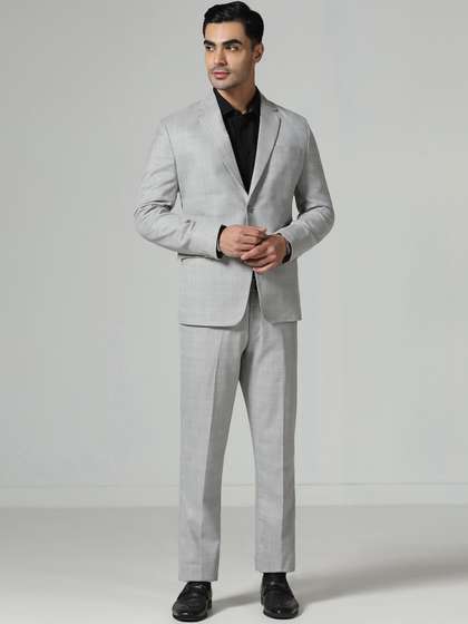 TAHVO
                        Single-Breasted Two-Piece Suit