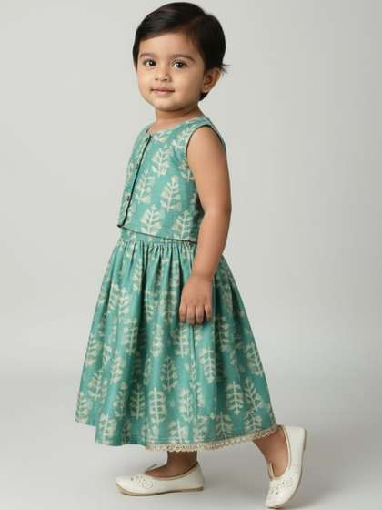 Biglilpeople Girls
                        Printed Round Neck Sleeveless Lehenga Choli Set