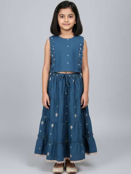Biglilpeople Girls
                        Printed Round Neck Sleeveless Lehenga Choli Set