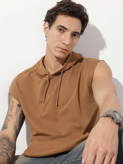The Roadster
                        Lifestyle Co. Sleeveless Relaxed Fit Hooded
                        Sweatshirt