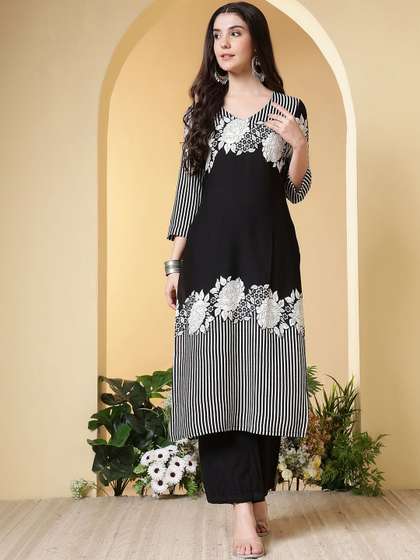 AMOUS Floral Printed
                        V-Neck Kurti