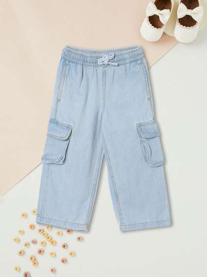 max Girls Regular Fit
                    Mid-Rise Light Fade Stretchable Jeans