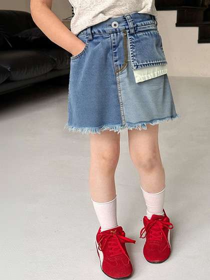 LULU & SKY Girls
                    Colourblocked Frayed Skirt