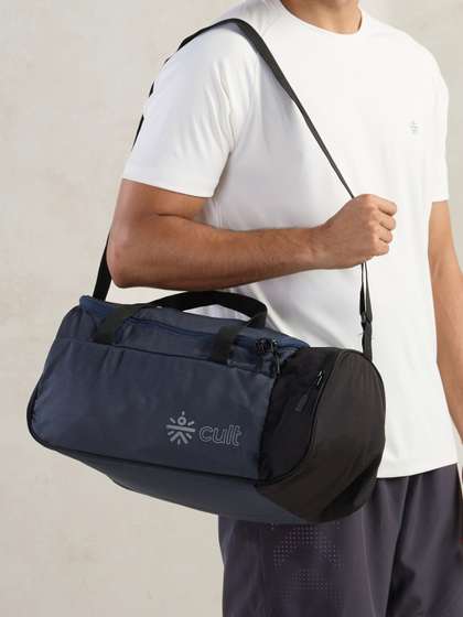 CULT Black Navy
                          25L Gym/Duffle Bag Unisex with Pocket Shoulder
                          Strap Comfortable Handle