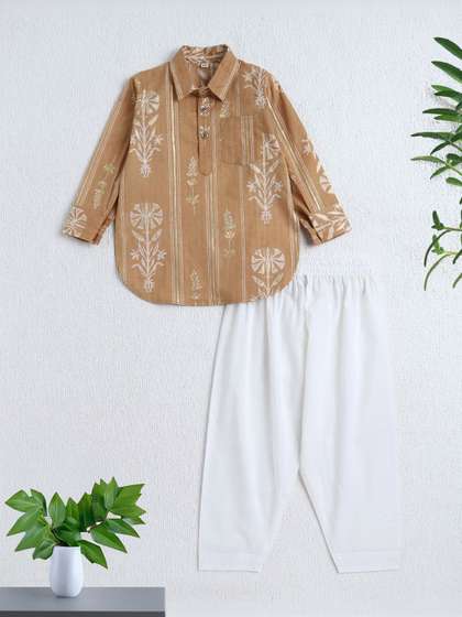 The Magic Wand Boys
                      Ethnic Motifs Printed Regular Pure Cotton Kurta
                      with Pyjamas