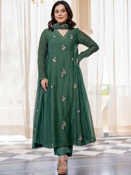 KALINI Women Ethnic
                        Motifs Embroidered Panelled Thread Work Pure
                        Cotton Kurta with Trousers & With Dupatta