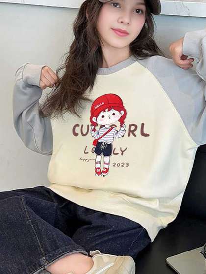 FOREVER FRIDAY Girls
                    Colourblocked Sweatshirt