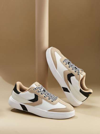 Campus OG-43 Men
                      Colourblocked PU Sneakers