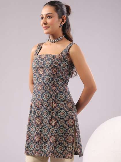Rimeline Ethnic
                          Motifs Printed Square Neck Pure Cotton Kurti