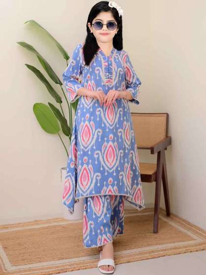 Vetrokart Girls Ethnic
                    Motifs Printed Regular Thread Work Kurta with
                    Palazzos