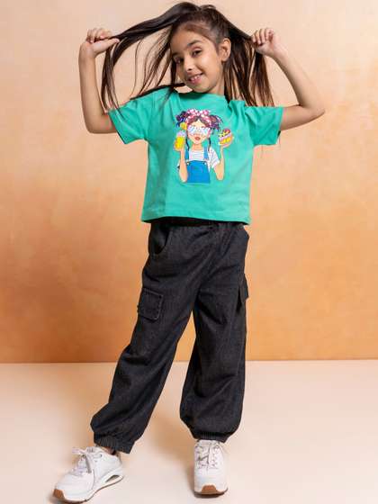 HERE&NOW Girls
                    Printed T-Shirt With Black Denim Cargo