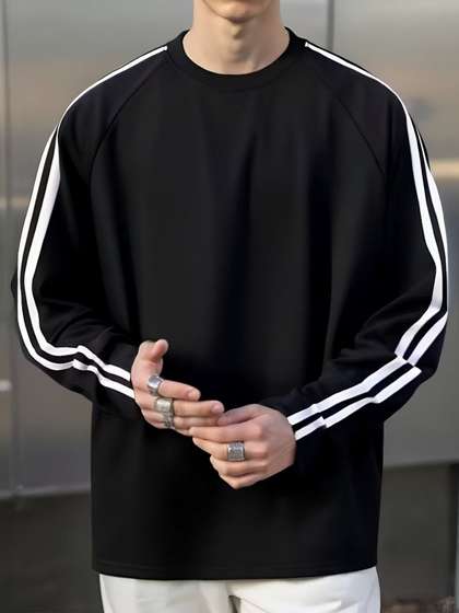THIRD QUADRANT Men
                        Striped Sweatshirt