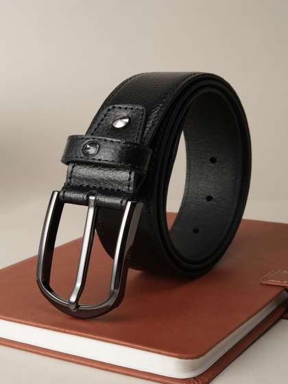 Van Heusen Men Leather
                    Belt