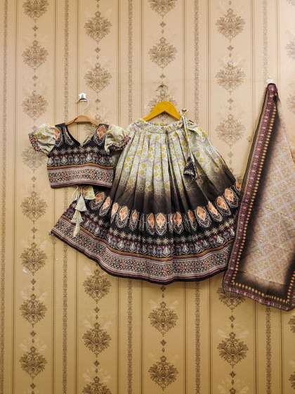 Sangria Girls Bandhani
                      Printed V-Neck Flared Lehenga Choli With Dupatta