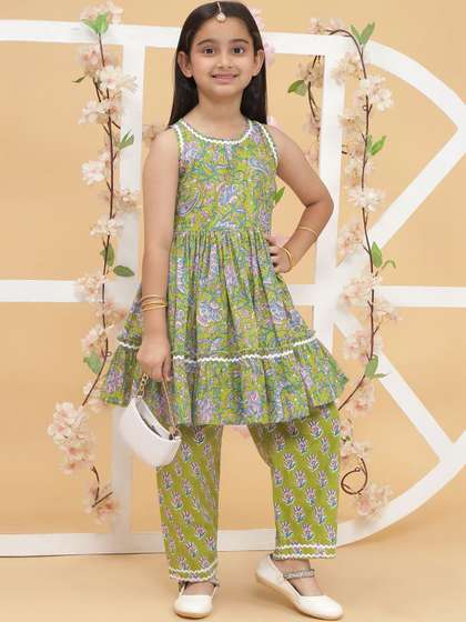 Modish Couture Girls
                    Floral Printed Tiered Pure Cotton Kurti with
                    Pyjamas