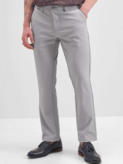 HIGHLANDER Men Slim
                        Fit Trousers