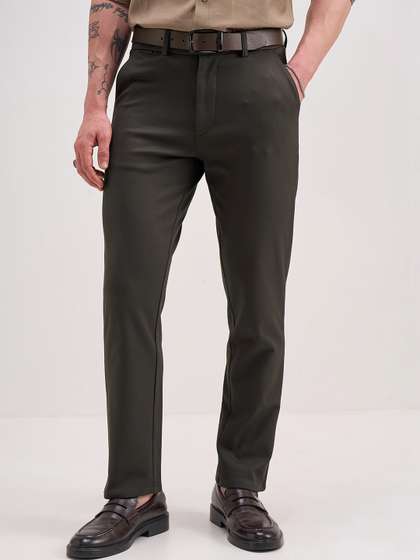 HIGHLANDER Men Slim
                        Fit Trousers