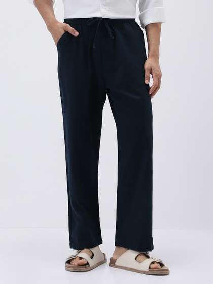 Urbano Fashion Men's
                        Navy Loose Fit Solid Linen Blend Non-Stretchable
                        Trousers