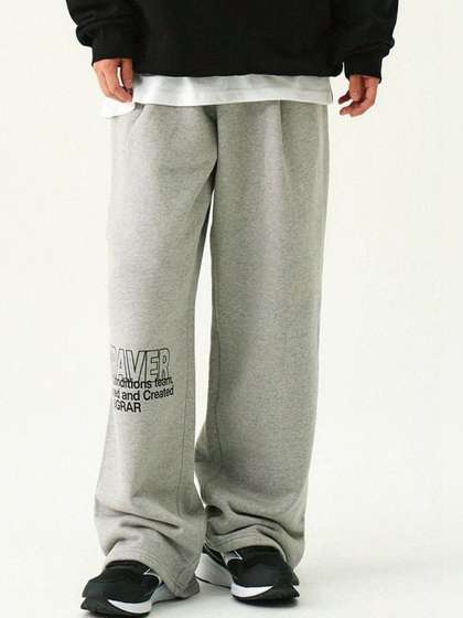 CLOTH N CODE Men
                        Printed Relaxed Straight Leg Loose Fit Trousers