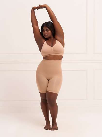 Underneat Women
                        Seamless Mid Waist Butt Lifting Shorts with
                        Sensil Fabric & Antislip Grip