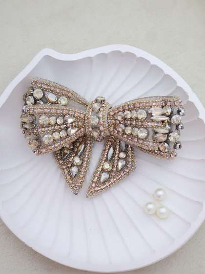 SIVA BY ANIKA Girls
                    Embellished Bow Design Crystal Stone Studded
                    Alligator Hair Clip