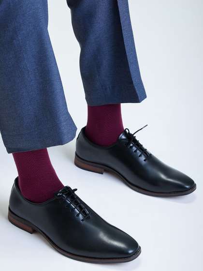 Mint & Oak Men
                      Maroon Patterned Above Ankle-Length Socks