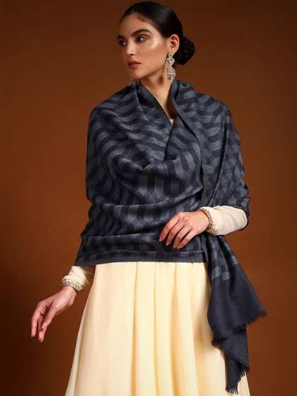 Pashmoda Women
                        Geometric Woven Design Shawl