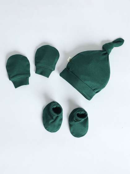cocoon care Kids Bamboo
                    Cotton Beanie Cap With Mittens & Booties Baby
                    Apparel Gift Set