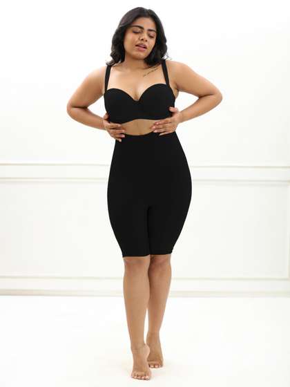 Underneat Women
                        Seamless Classic Series High Waist Tummy Tucker
                        Shorts with Thigh Shaping