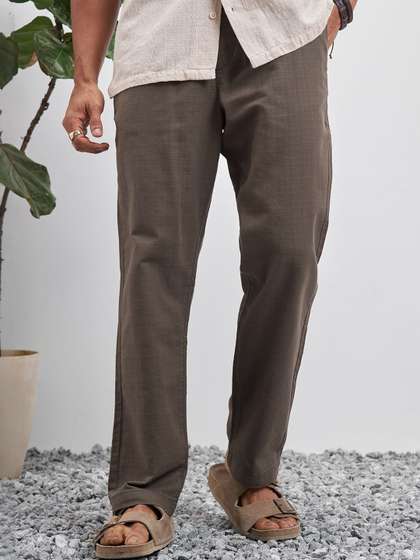 HIGHLANDER Men
                        Relaxed Fit Trousers