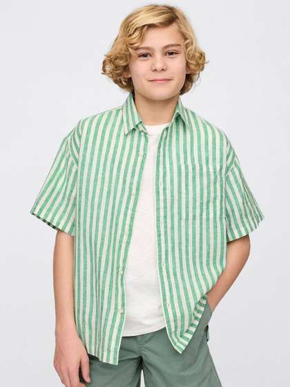 GAP Boys Relaxed Fit
                    Vertical Striped Spread Collar Casual Shirt
