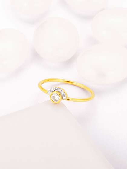GIVA Dazzling
                        Sunrise 18KT Gold Diamond Studded Finger
                        Ring-1.23 gms