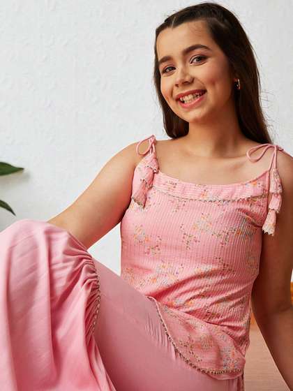 BAESD Girls Sleeveless
                    Embellished Kurta Set