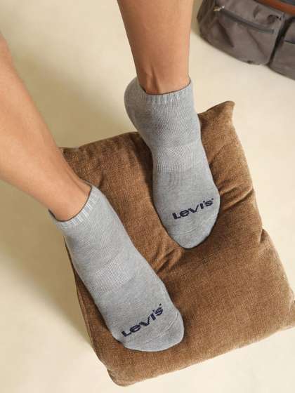 Levis Men Pack Of 3
                      Pair Stretch Ankle Length Socks With Cushioned
                      Sole