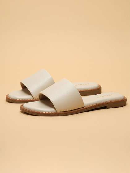 ERIDANI Solid Round
                        Toe Leather Open Toe Flats